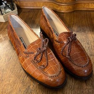 Manolo blahnik loafers brown alligator print 39 1/2 39.5 womens